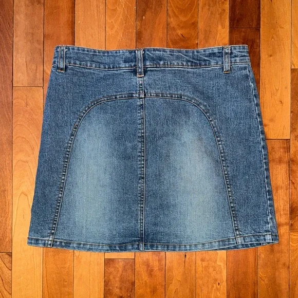 Vintage Y2K Santa Barbara Clothing Co Denim Lace Up Mini Skirt - Picture 2 of 6